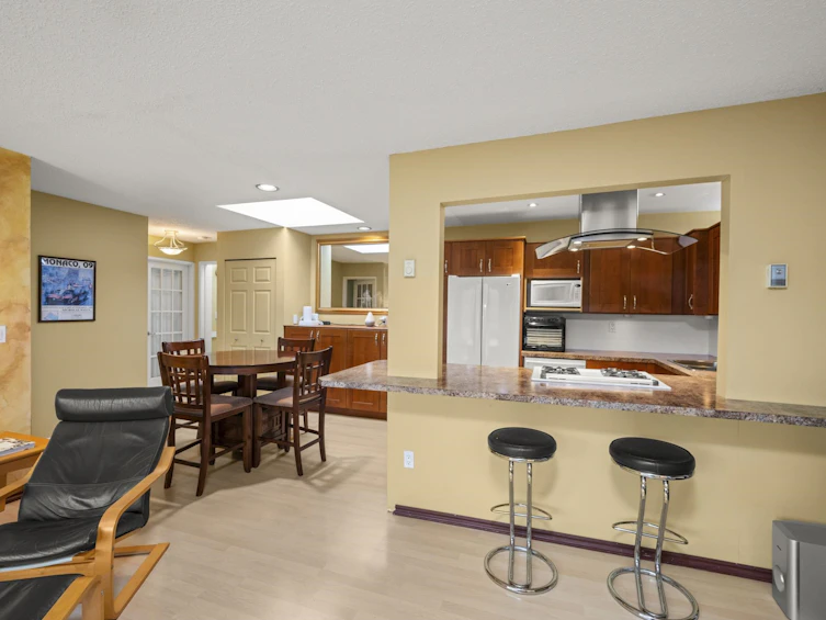 401-1414 W 73rd Avenue, Vancouver, BC, V6P 3E8 - 5