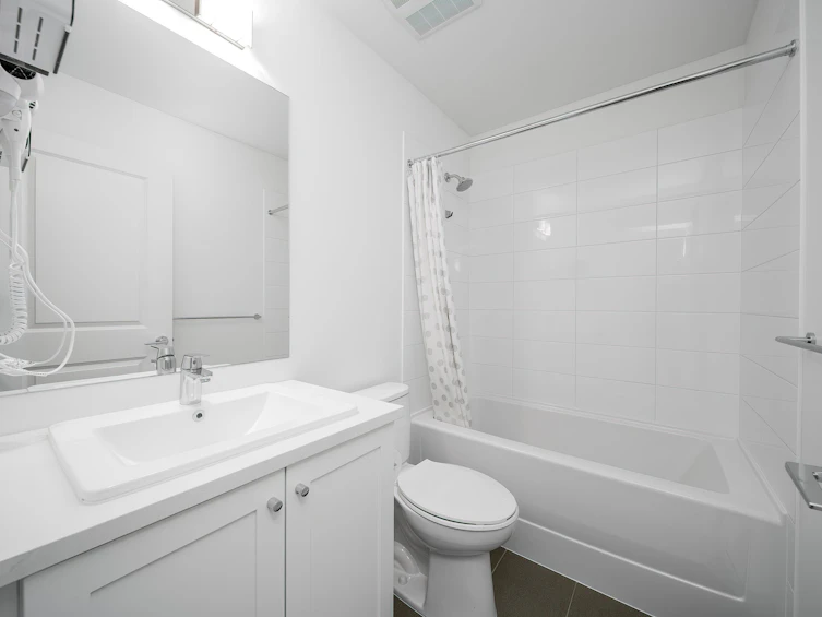35-15489 99a Avenue, Surrey, BC, V3R 0G9 - 24