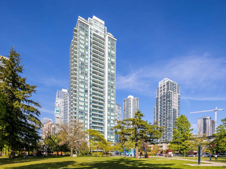 2404-6463 Silver Avenue, Burnaby, BC, V5H 0K4
