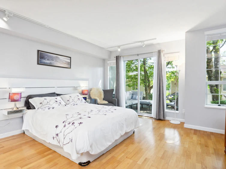 2318 Quayside Court, Vancouver, BC, V5P 4W2 - 11