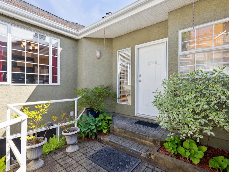 2318 Quayside Court, Vancouver, BC, V5P 4W2 - 24