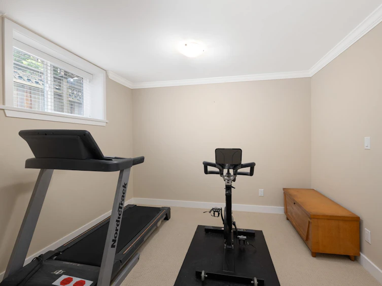 4671 Underwood Place, North Vancouver, BC, V7K 3A3 - 32