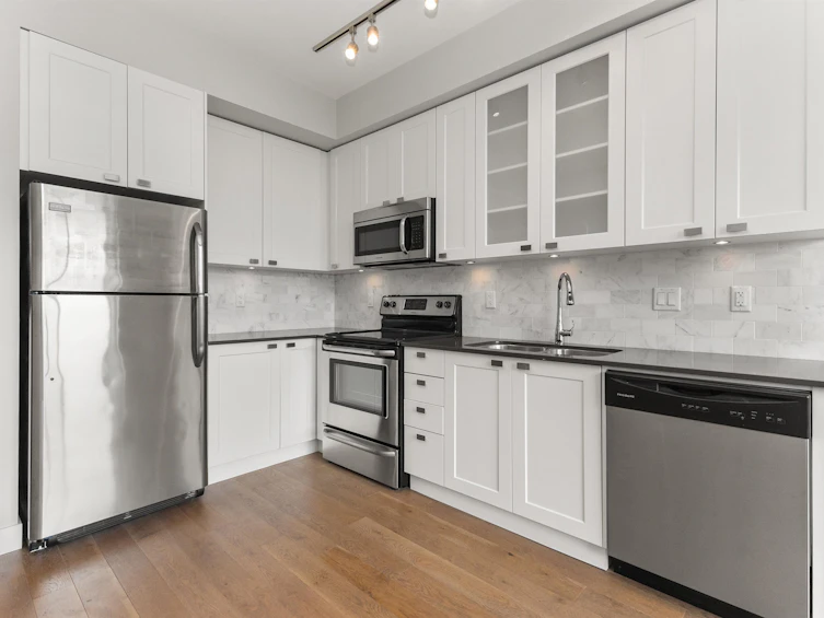 319-3090 Gladwin Road, Abbotsford, BC, V2T 0G2 - 10