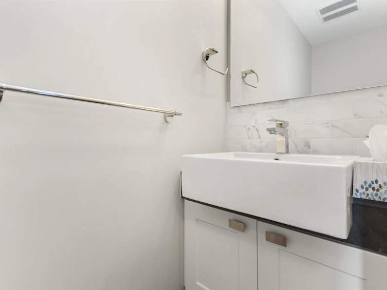 319-3090 Gladwin Road, Abbotsford, BC, V2T 0G2 - 4