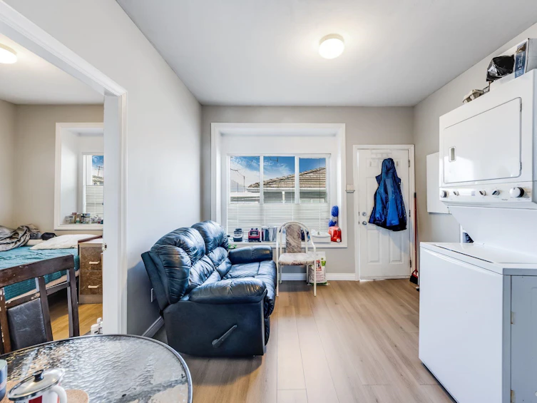 3807 Regent Street, Burnaby, BC, V5C 4G7 - 24