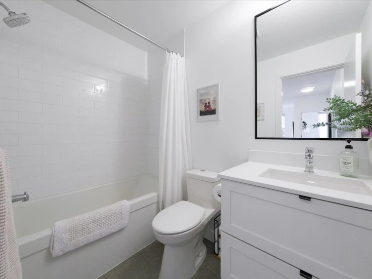 118-3205 Mountain Highway, North Vancouver, BC, V7K 0A3 - 18