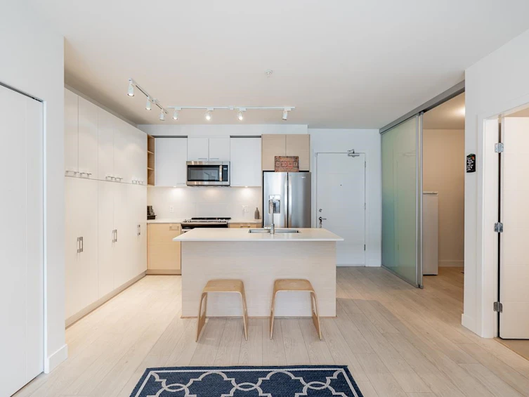 421-13963 105 Boulevard, Surrey, BC, V3T 0M9 - 12
