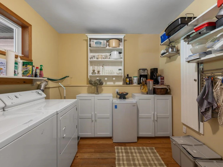 576 Cates Hill Road, Bowen Island, BC, V0N 1G2 - 34