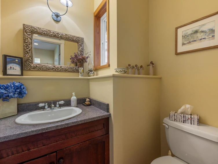 576 Cates Hill Road, Bowen Island, BC, V0N 1G2 - 24
