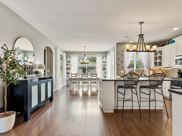 10008 240 Street, Maple Ridge, BC, V2W 1Z9 - 10