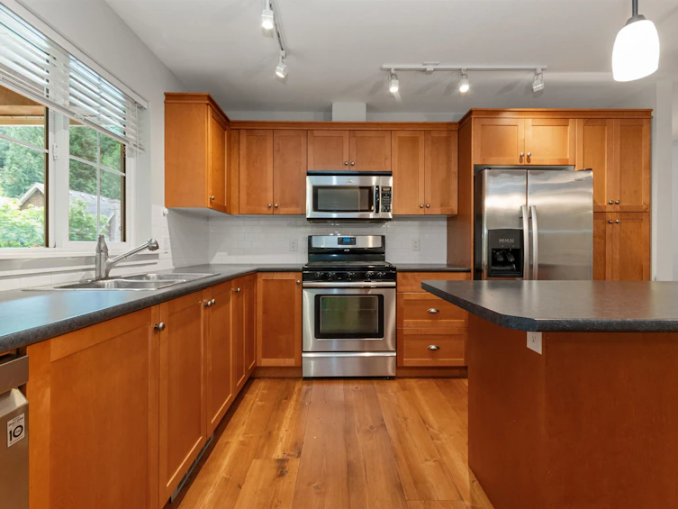 1734 Robins Roost, Cultus Lake, BC, V2R 0E1 - 16