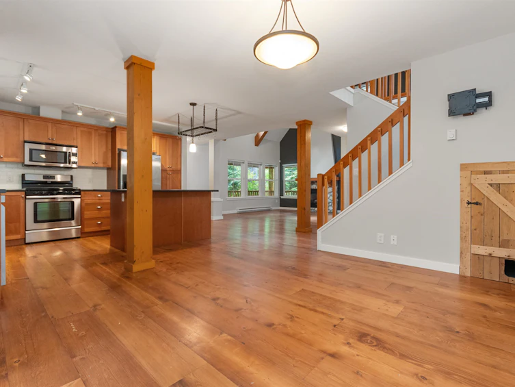 1734 Robins Roost, Cultus Lake, BC, V2R 0E1 - 13