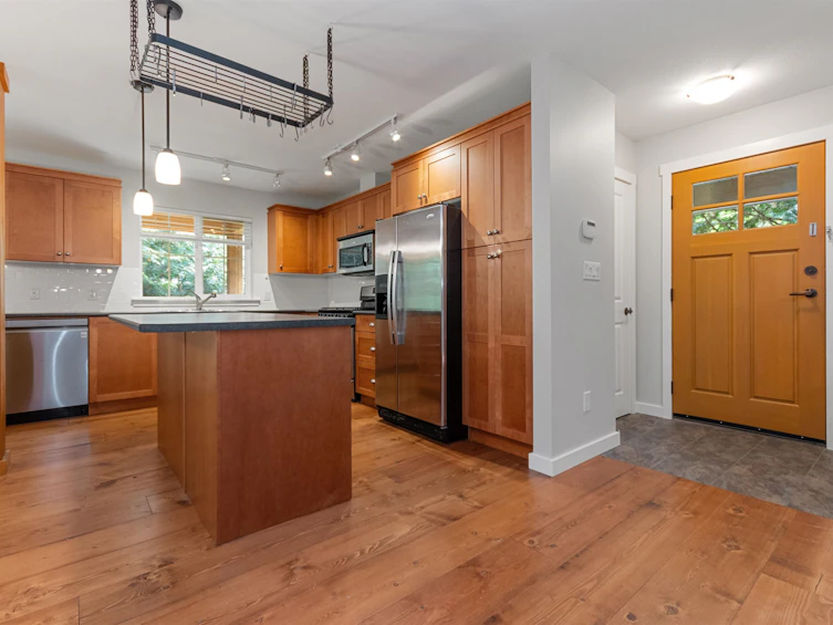 1734 Robins Roost, Cultus Lake, BC, V2R 0E1 - 7