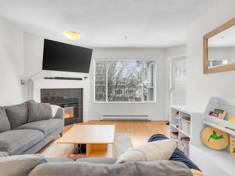 303-1433 E 1st Avenue, Vancouver, BC, V5N 1A4 - 4