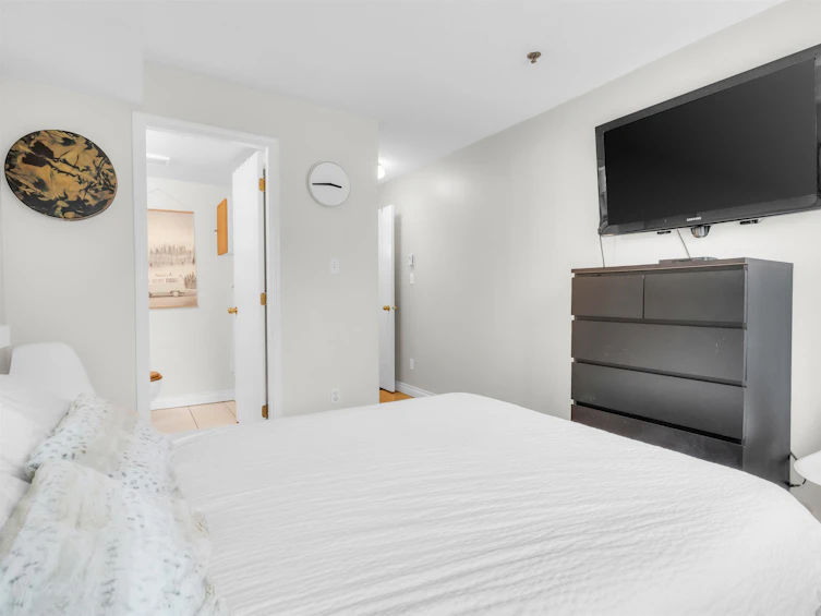 303-1433 E 1st Avenue, Vancouver, BC, V5N 1A4 - 12