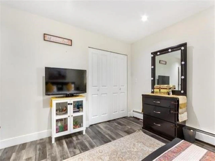263-7493 140 Street, Surrey, BC, V3W 6G5 - 2