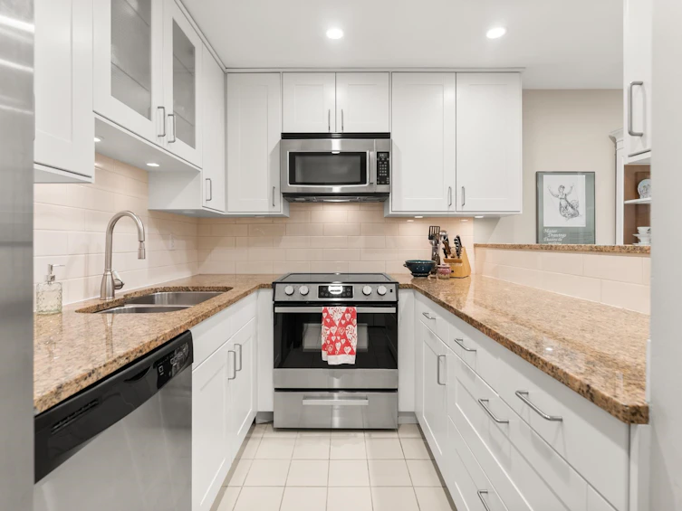 1816 Collingwood Street, Vancouver, BC, V6R 3K5 - 13