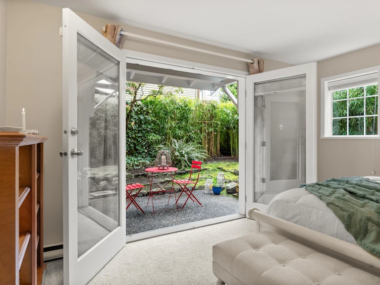 1816 Collingwood Street, Vancouver, BC, V6R 3K5 - 2