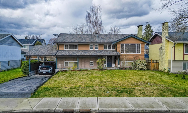 779 Adiron Avenue