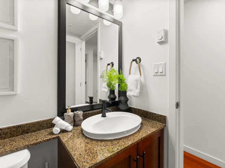 213-672 W 6th Avenue, Vancouver, BC, V5Z 1A3 - 19