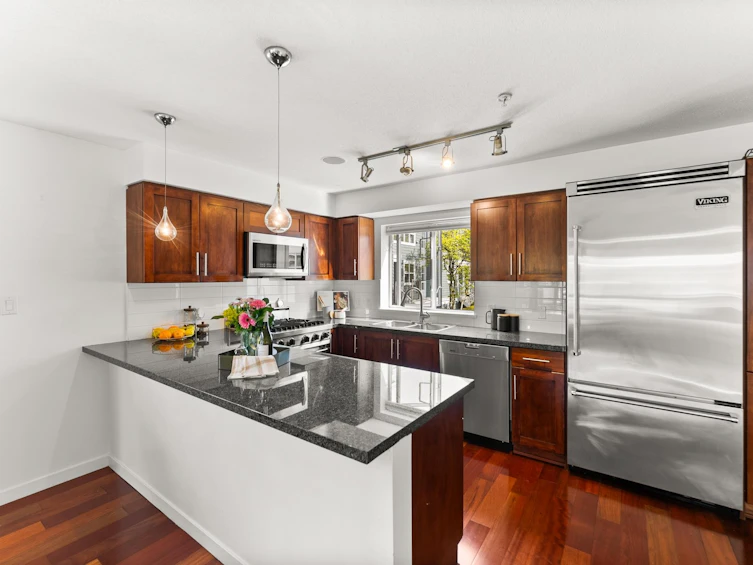 213-672 W 6th Avenue, Vancouver, BC, V5Z 1A3 - 12