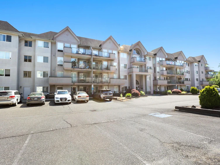 213-33728 King Road, Abbotsford, BC, V2S 8J4 - 3