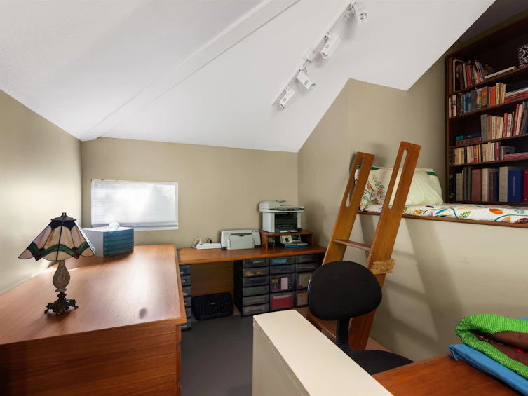 225 Mountain Drive, West Vancouver, BC, V0N 2E0 - 34