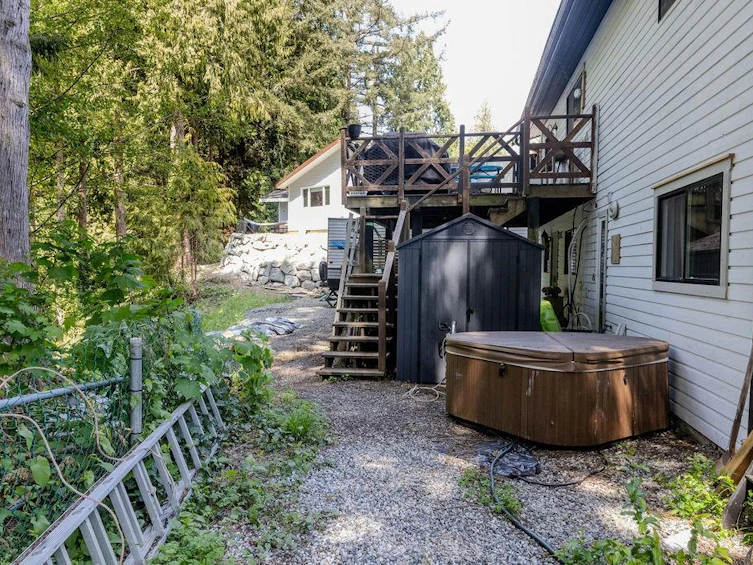 1453 Davidson Road, Gibsons, BC, V0N 1V6 - 33