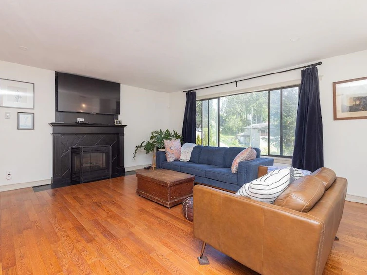 1453 Davidson Road, Gibsons, BC, V0N 1V6 - 5