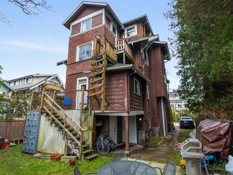 1727 Macdonald Street, Vancouver, BC, V6K 3X7 - 8