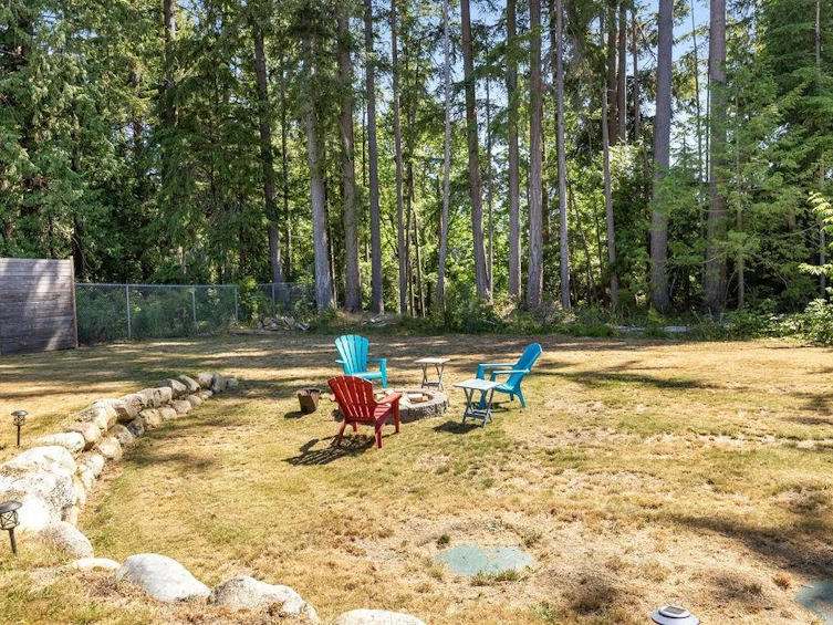 1414 Stardust Place, Gibsons, BC, V0N 1V5 - 35