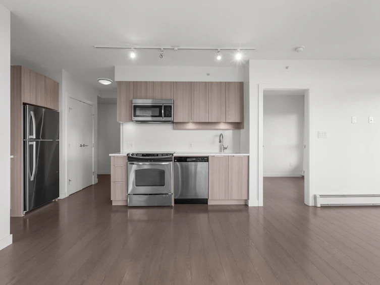 603-13308 Central Avenue, Surrey, BC, V3T 0M4 - 11