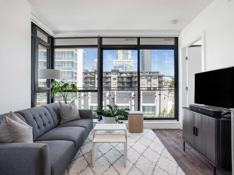 501-4488 Juneau Street, Burnaby, BC, V5C 0M4