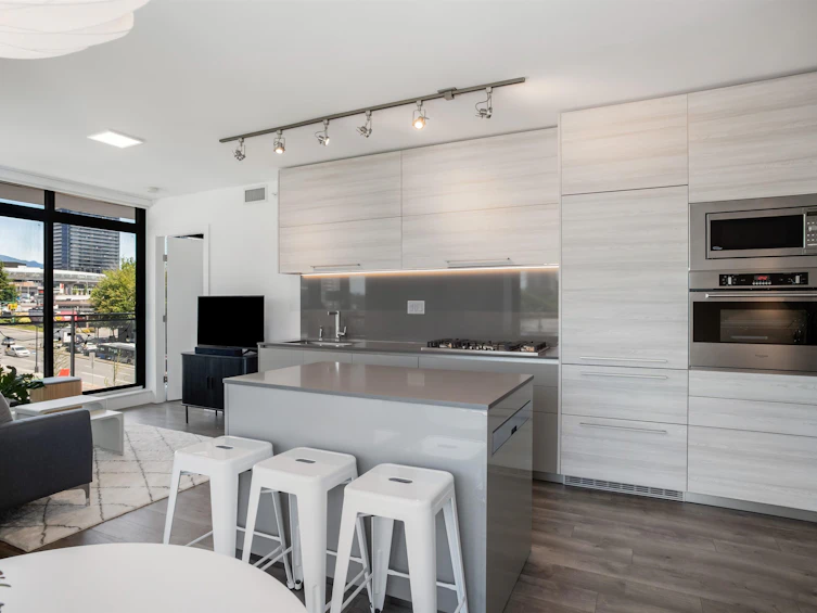 501-4488 Juneau Street, Burnaby, BC, V5C 0M4 - 6