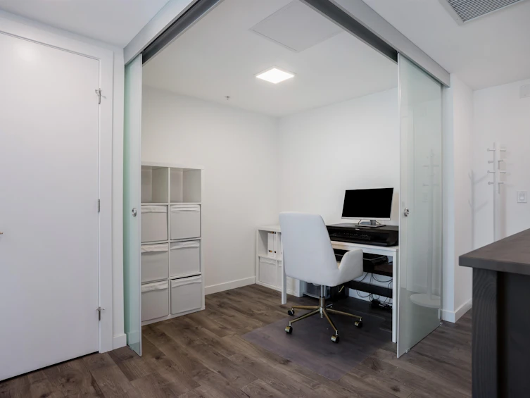 501-4488 Juneau Street, Burnaby, BC, V5C 0M4 - 13