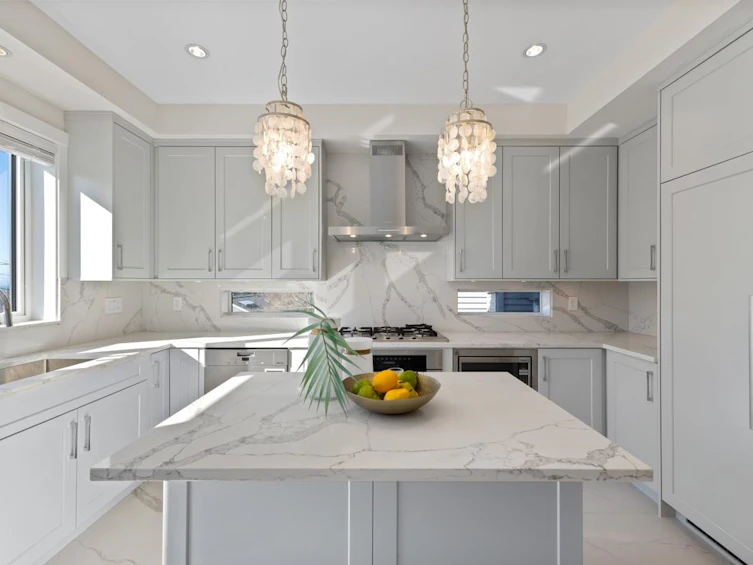 2976 W 42nd Avenue, Vancouver, BC, V6N 3G9 - 8
