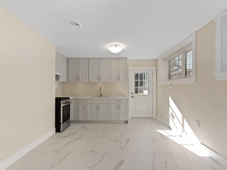 2976 W 42nd Avenue, Vancouver, BC, V6N 3G9 - 18