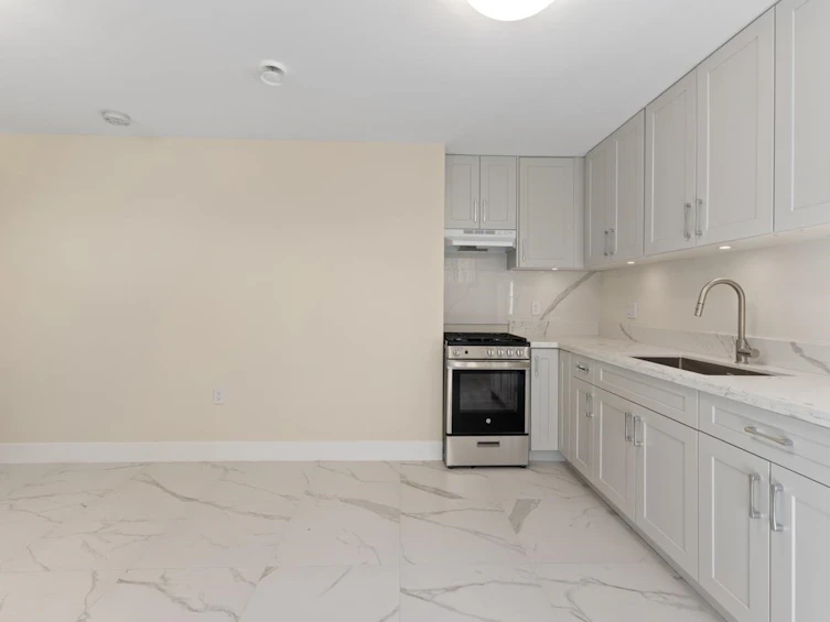 2976 W 42nd Avenue, Vancouver, BC, V6N 3G9 - 20