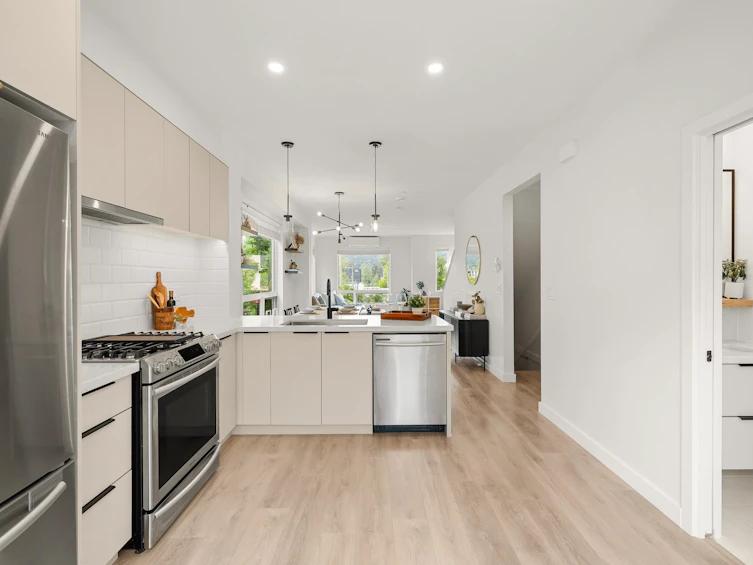 201-3105 St George Street, Port Moody, BC, V3H 2H6 - 7