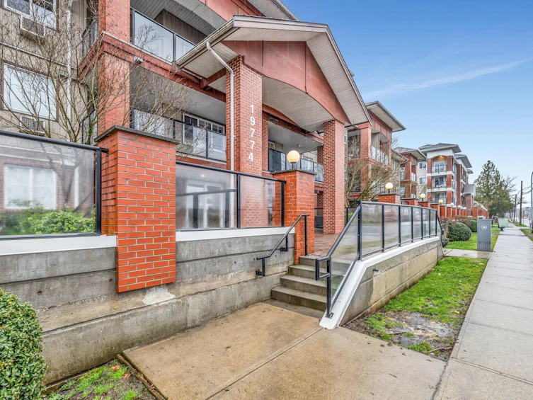 102-19774 56 Avenue, Langley, BC, V3A 3X6 - 2