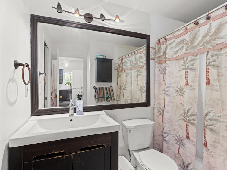 110-125 W 18th Street, North Vancouver, BC, V7M 1W5 - 13