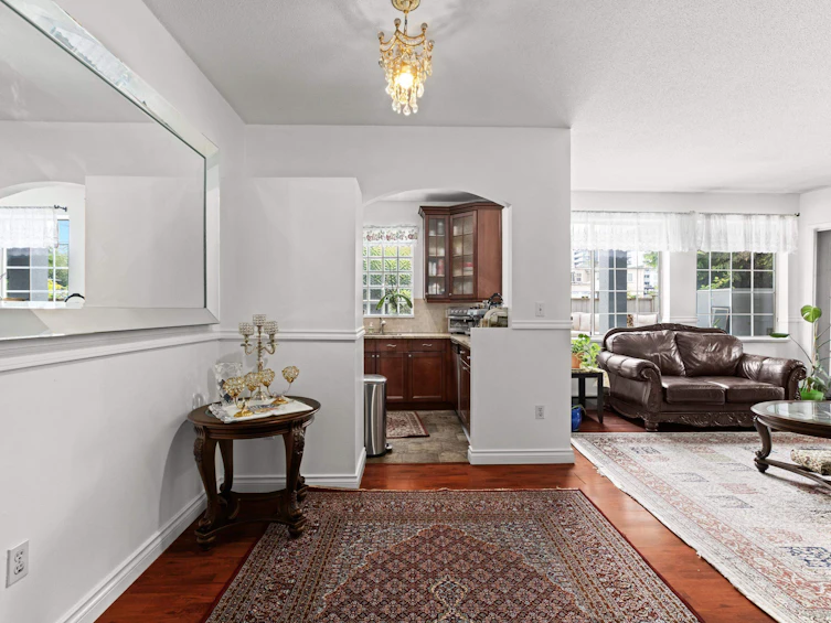 110-125 W 18th Street, North Vancouver, BC, V7M 1W5 - 6