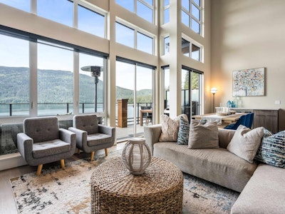 302-3175 Columbia Valley Road - 3