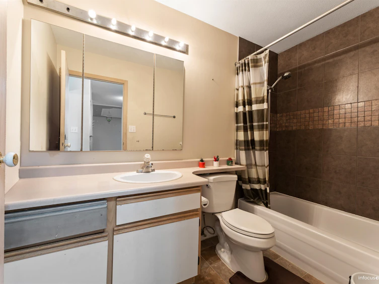 8883 157 Street, Surrey, BC, V4N 2Y8 - 28