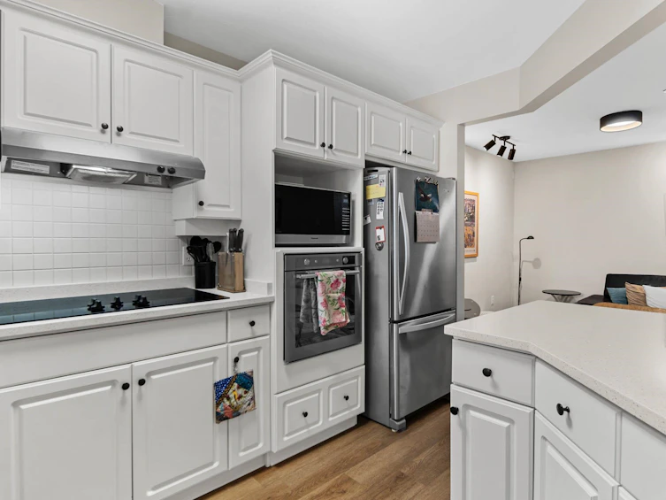 403-410 Esplanade Avenue, Harrison Hot Springs, BC, V0M 1K0 - 24