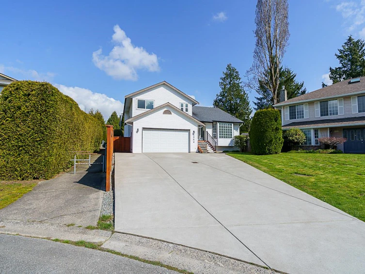 6064 180a Street, Surrey, BC, V3S 6W6 - 2