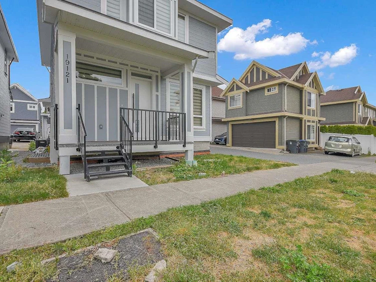 19121 67 Avenue, Surrey, BC, V4N 6A4 - 34