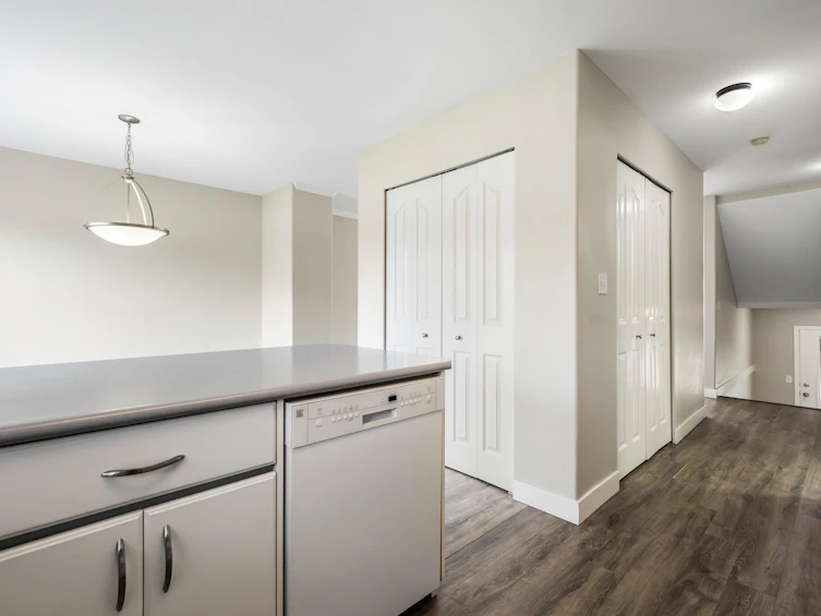 18-45090 Luckakuck Way, Chilliwack, BC, V2R 3Z5 - 22