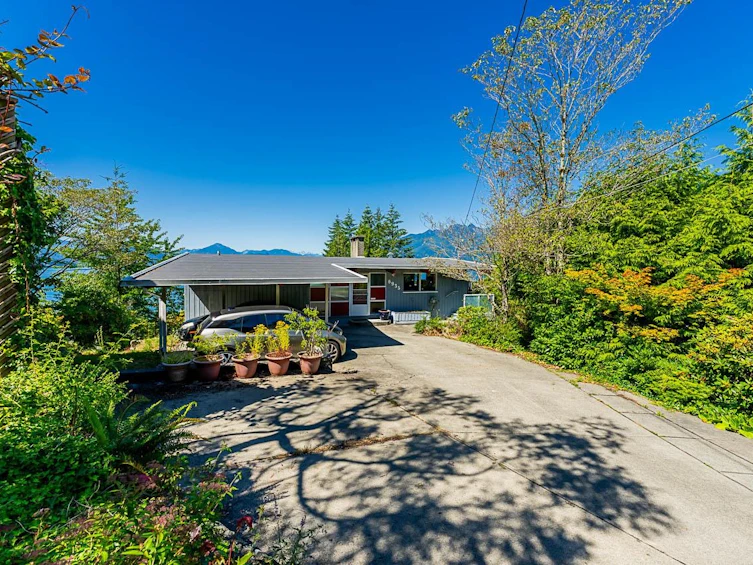 6935 Hycroft Road, West Vancouver, BC, V7W 2K6 - 6