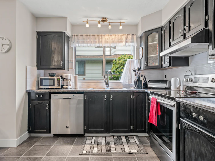 43-9273 122nd Street, Surrey, BC, V3V 7R5 - 9